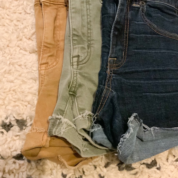 ✨SOLD ✨American Eagle High Waisted Shorts bundle - Picture 2 of 6